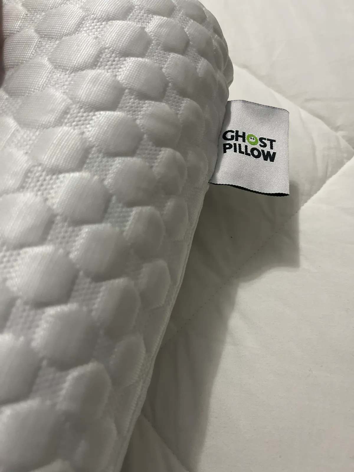 Leesa Hybrid Pillow with reversible down-like and gel sides